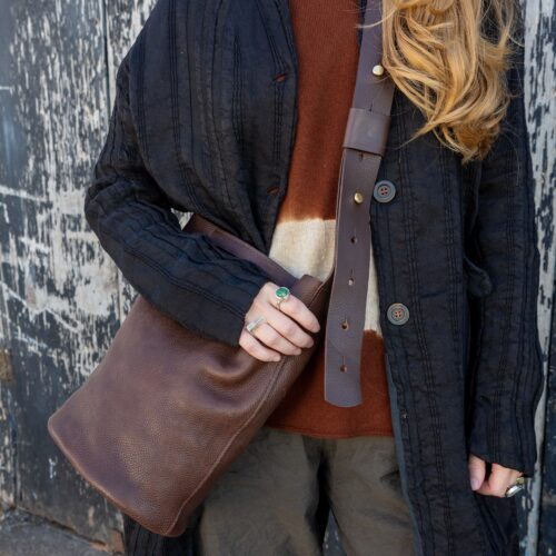 PK-AW26-HALI-bucket-bag-brn-crossbody