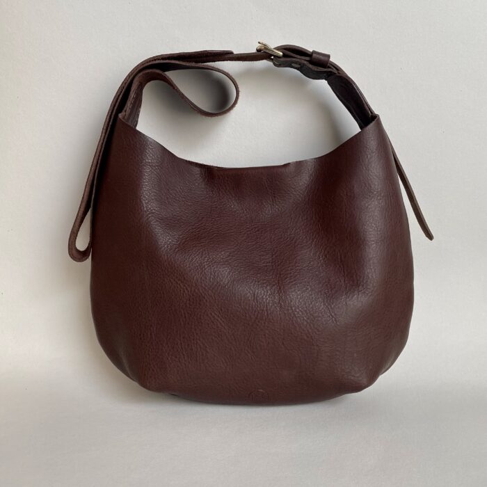 Pkirkwood Noa Cross Body Chestnut Standing Ss24 Scaled